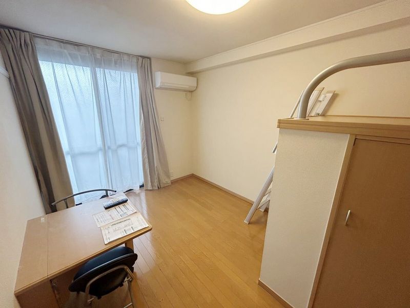 レオパレスＶＩＥＷ福島 居間