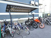 LEONEXT Winds Tateno Shared spaces