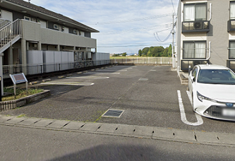 レオパレスインターパーク 駐車場