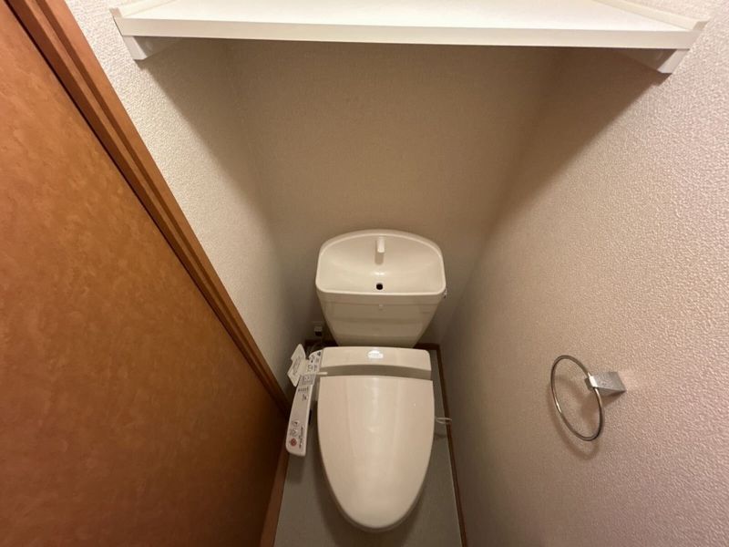 レオパレス西羽貫 トイレ