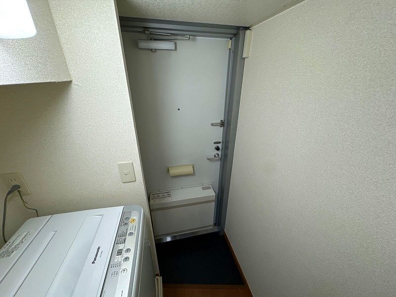 レオパレス豊藤 玄関