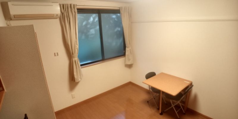 レオパレスヌーボフカサカⅢ 居間