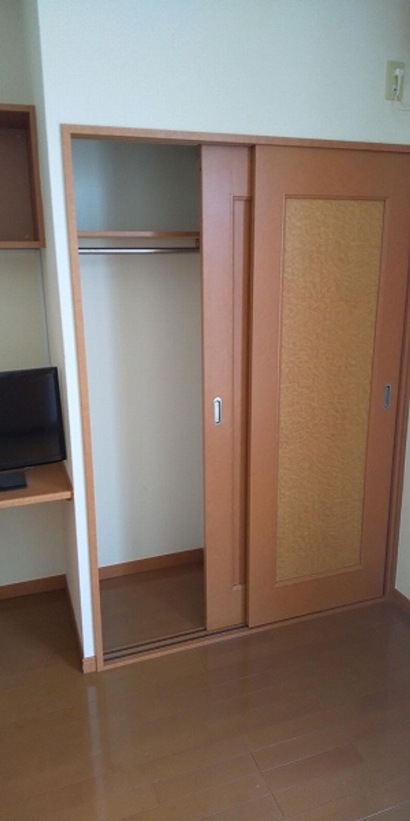レオパレスレヴ　メゾン 収納