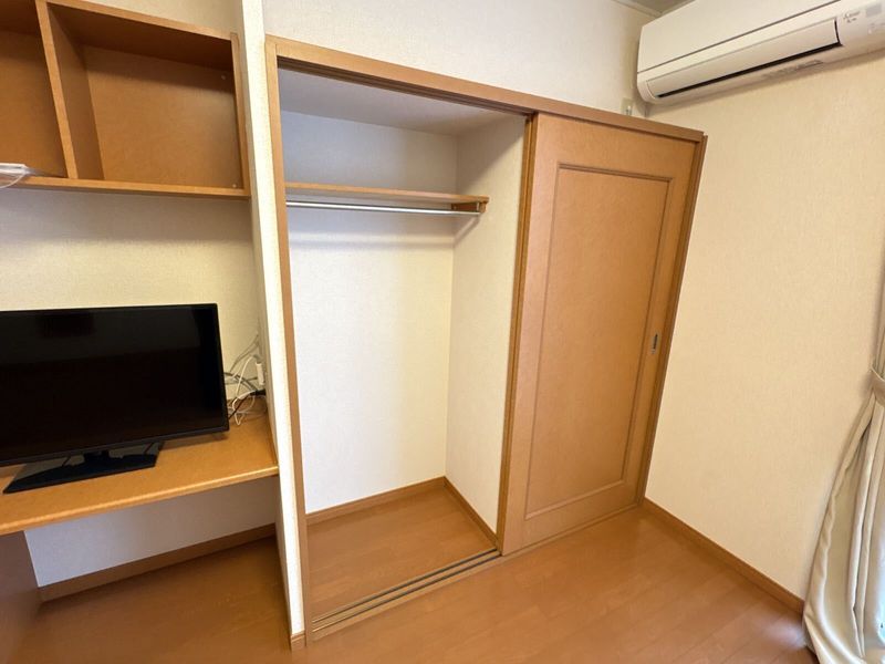 レオパレス有楽 収納