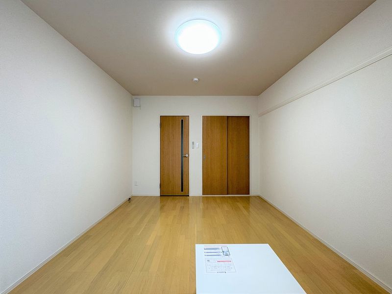 クレイノコンフォール杭瀬北新町 居間