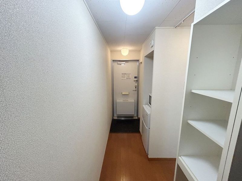 レオパレスヌーボ鈎取 玄関