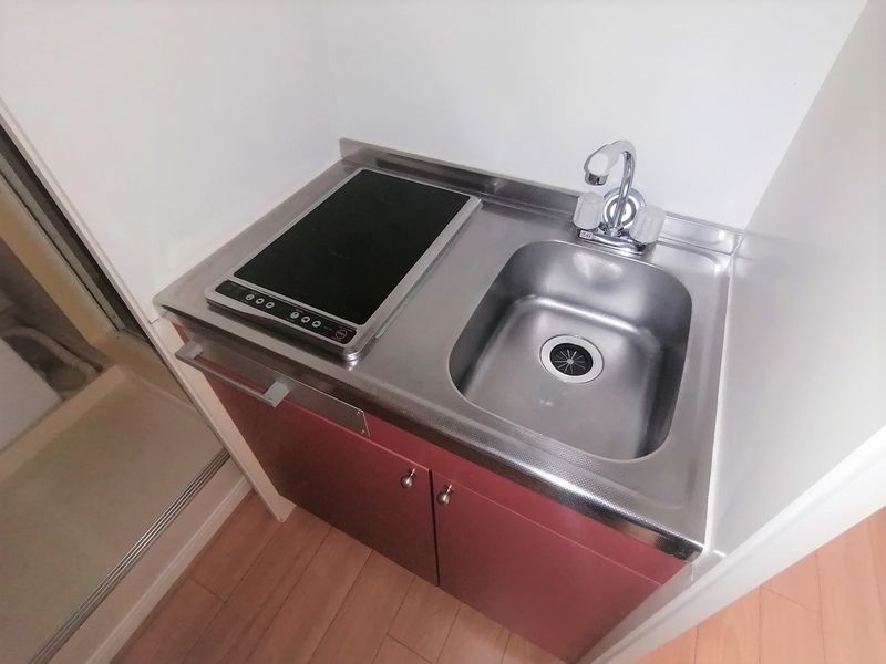 レオパレスボムール キッチン