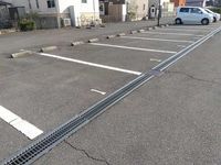 レオパレスパストラルフォレスト 駐車場