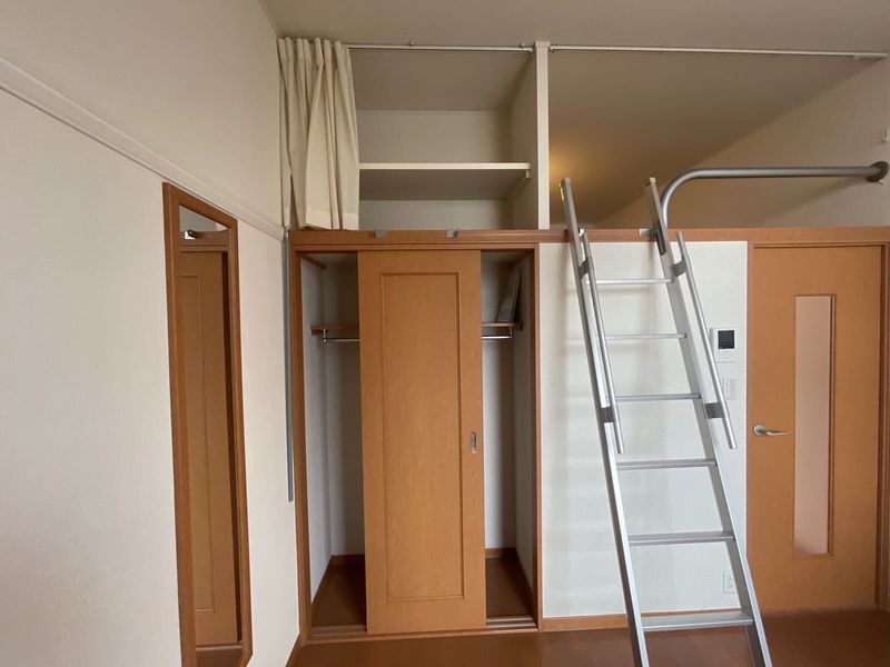 レオパレス山路 収納