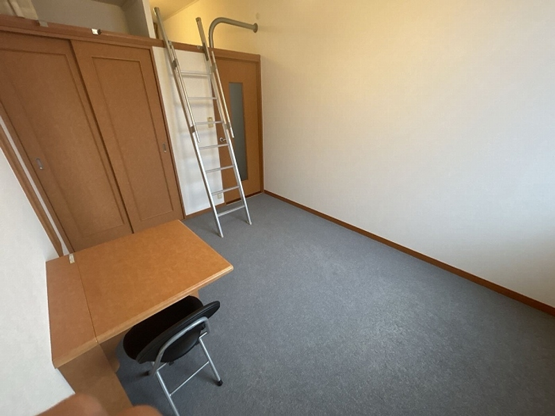 レオパレスエルデン 居間