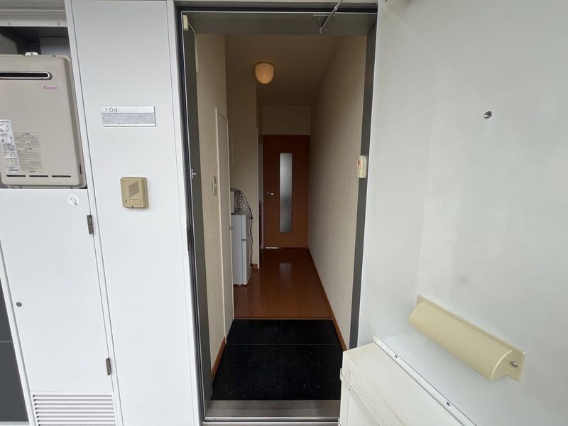 レオパレス中屋敷Ａ 玄関