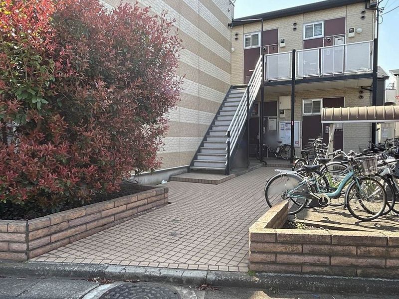 レオパレスフェイバーフィールド 共用部分