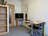 レオパレス早瀬 居間