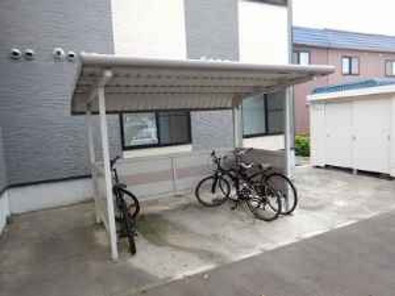 レオパレスＫＡＺＵ 共用部分