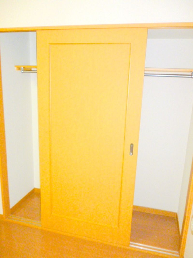 レオパレススペシャルステージＡ 収納