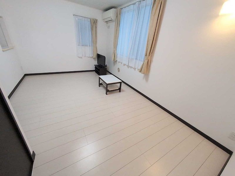 LEONEXT Estrelita 거실