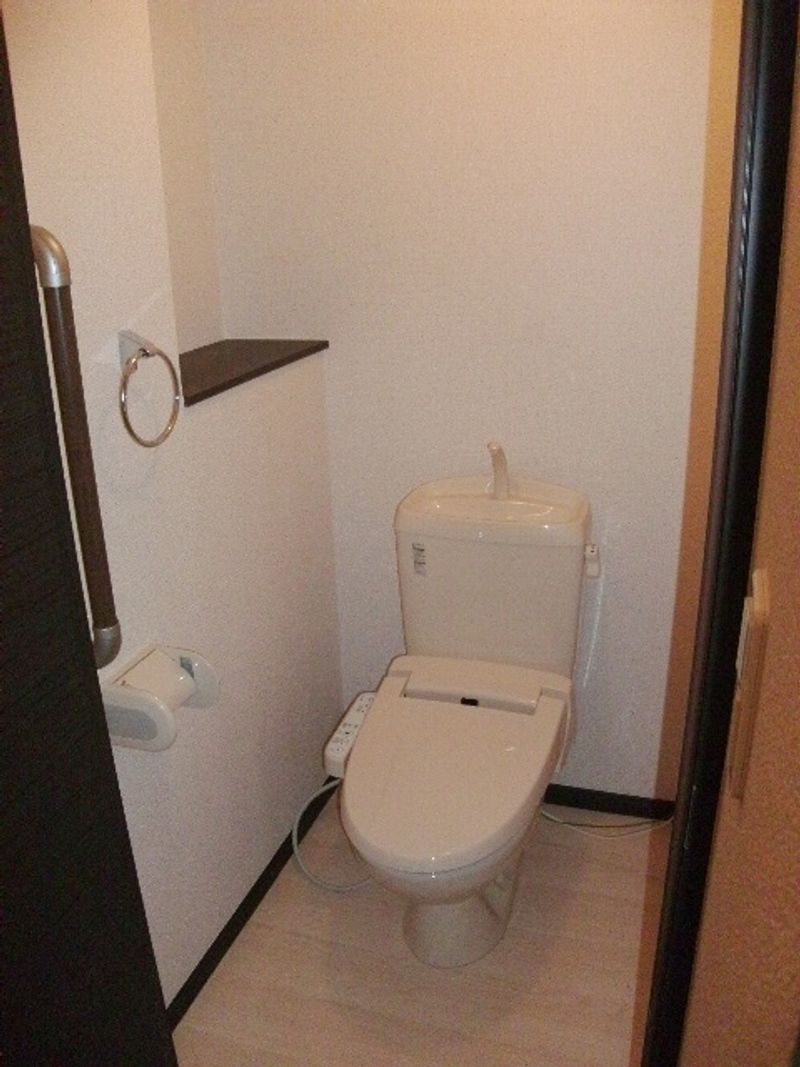 LEONEXT T Villeneuve IV Nhà vệ sinh