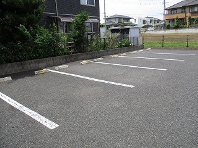 レオネクストＰＥＳＣＡⅡ 駐車場