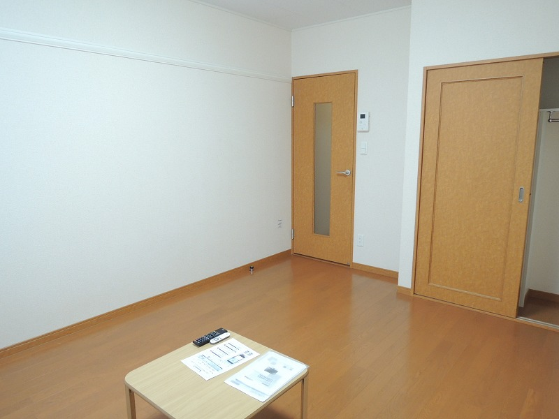 レオパレスＭＹＫ 居間