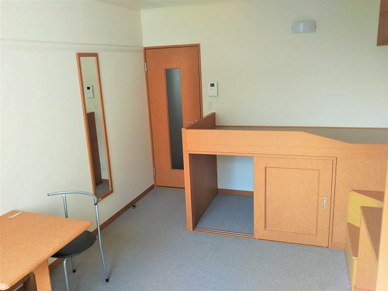 レオパレスＢ＆Ｗ 居間