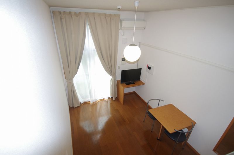 レオパレスマ　メゾンⅡ 居間