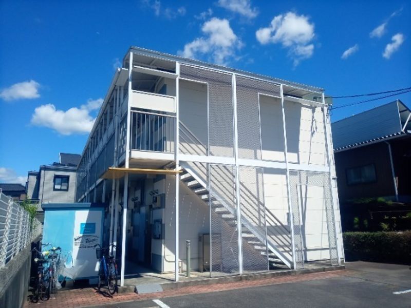 レオパレスＫＯＺＡＫＡ 外観