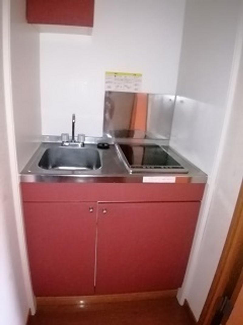 レオパレスロマンスグリーン キッチン