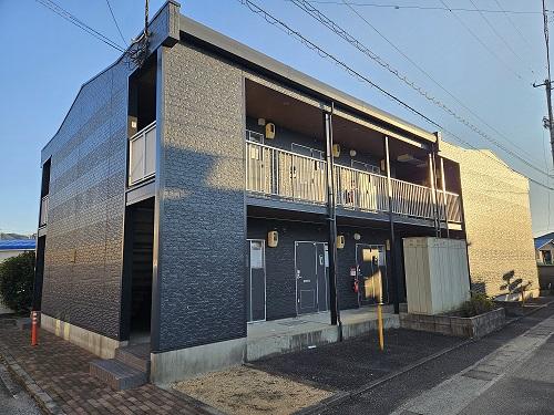 レオパレスウッズ春日 209号室 1