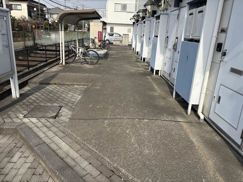 レオパレスグリーンハイツ３号館 共用部分