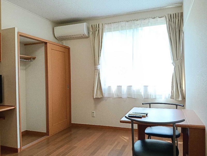 レオパレスるんた 居間