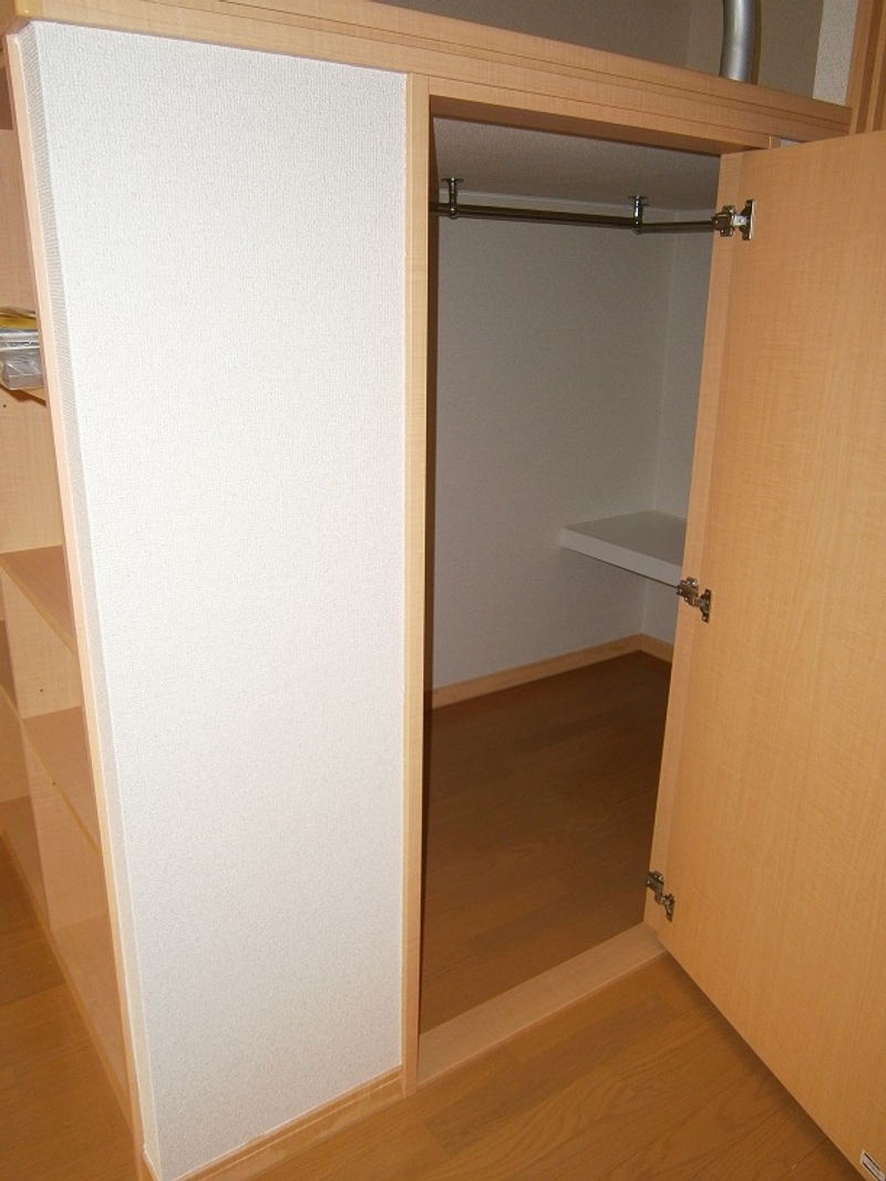 レオパレスピーコック 居間