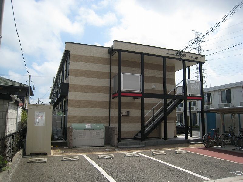 レオパレス赤穂２ 駐車場