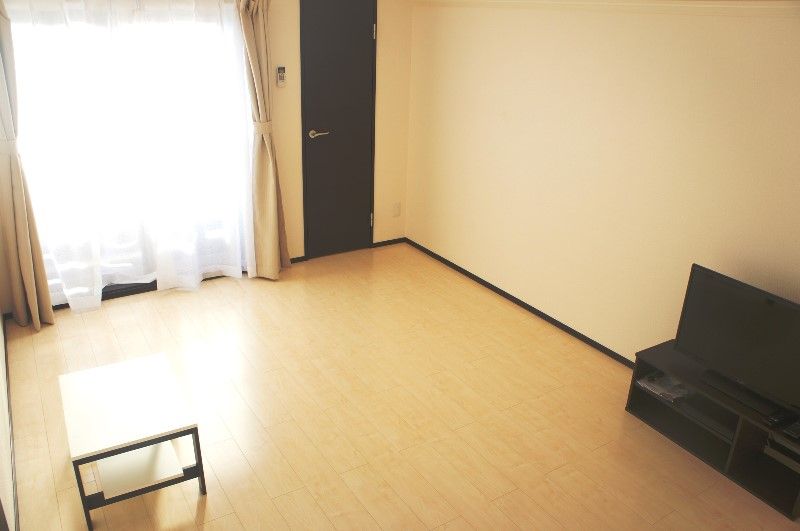 クレイノ陶元町 居間
