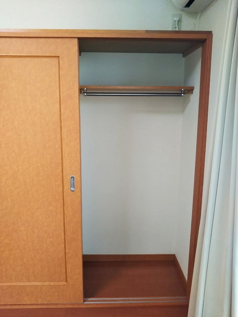 レオパレスサンライズ 収納