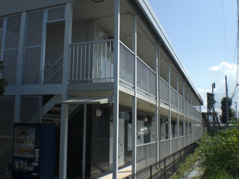 レオパレスＭＡＴＳＵＳＨＩＧＥ 玄関