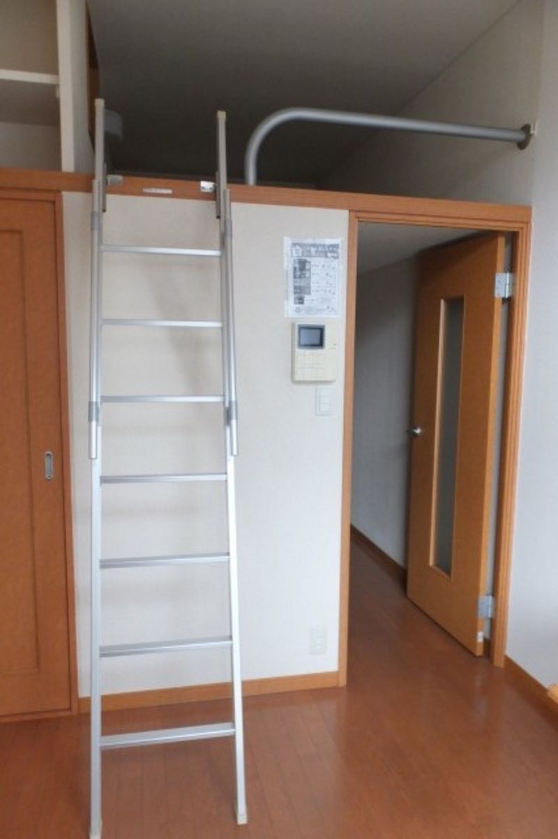 レオパレス山崎 寝室