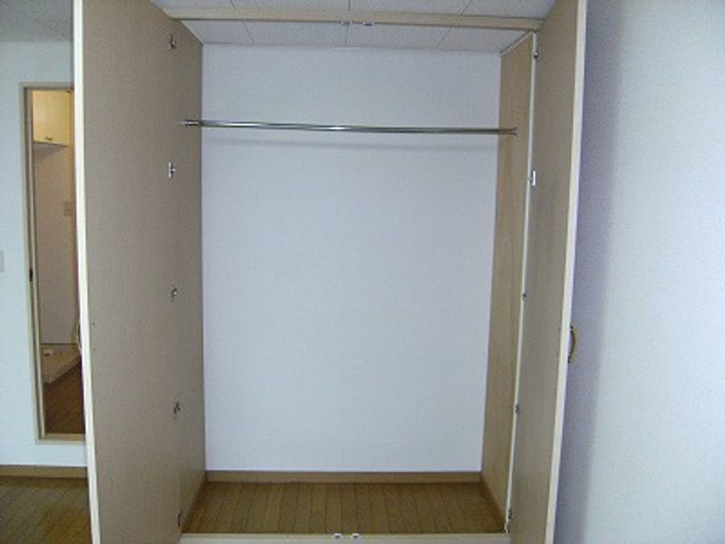 レオパレス岩波 収納