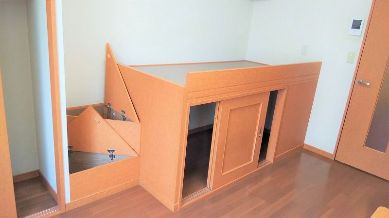 レオパレスアルビレオＡ 寝室