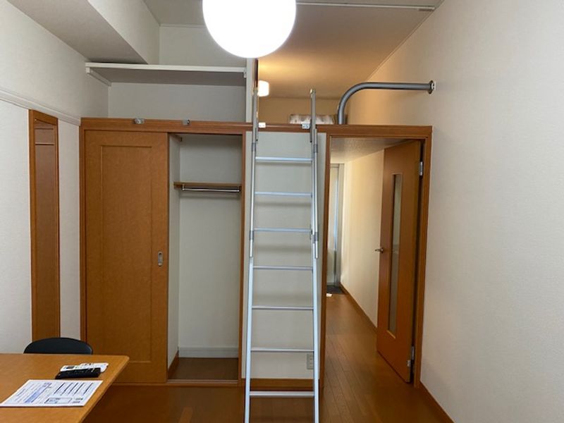 レオパレスＫＯＳＥＮⅡ 居間