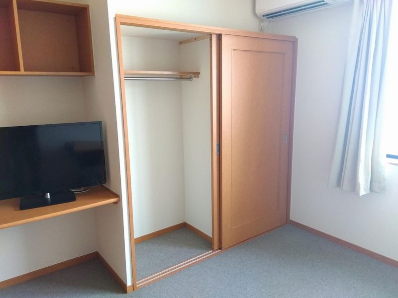 レオパレスエスポワール 収納