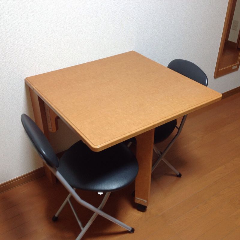 レオパレスマ　メゾン　Ⅱ 居間