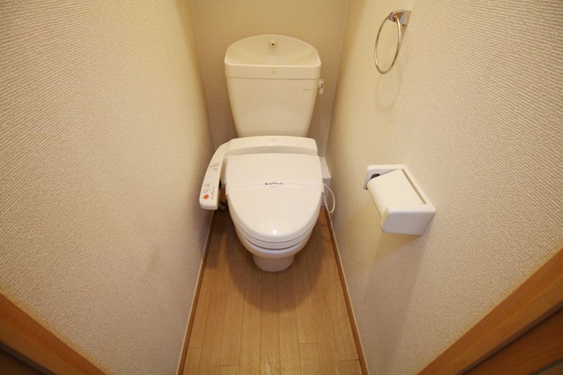 レオパレス若葉 トイレ