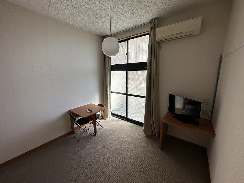 レオパレスわかば 居間