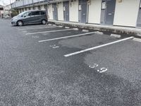 レオパレスアイエス 駐車場