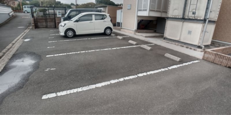 レオパレス星＆ナミ　Ｋ１１ 駐車場