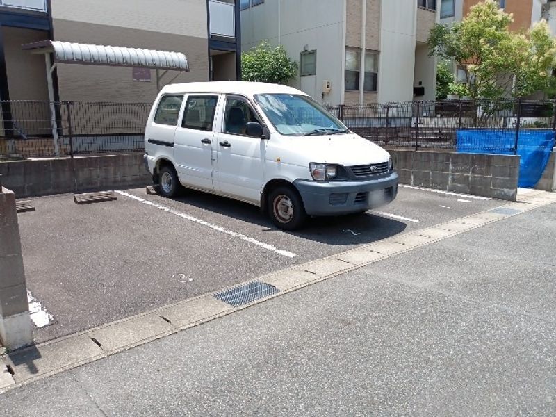 レオパレスＹ　有松 駐車場