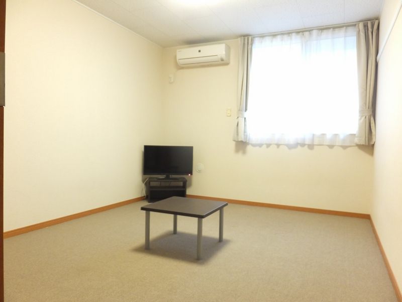 レオパレスアルテス 居間