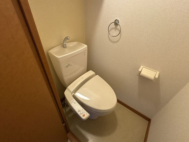 レオパレスＬＵＫＥ トイレ