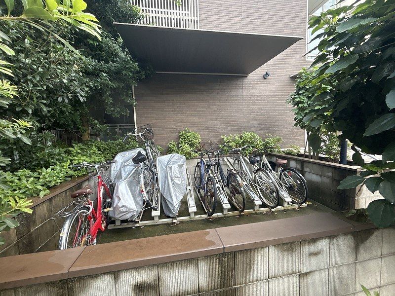 LEONEXT Ichi Shared spaces