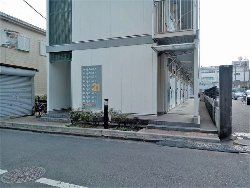 レオパレスＲＡＹ エントランス